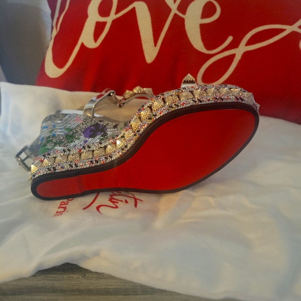 Size 38